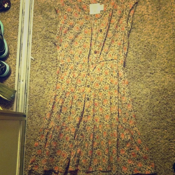 Knee length floral H&M dress! Trade? - Picture 1 of 3