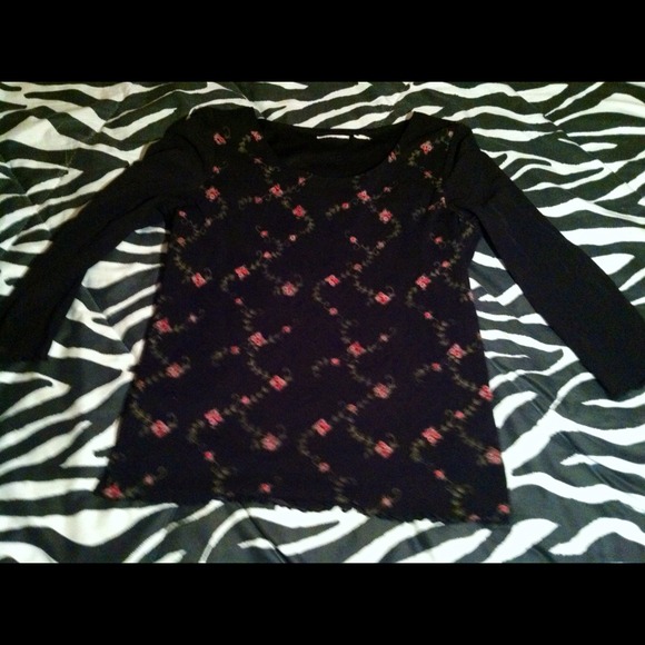 🌺🌷🌹🌼Cute floral shirt :3 🌺🌸🌷🌹