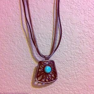 Medium length necklace