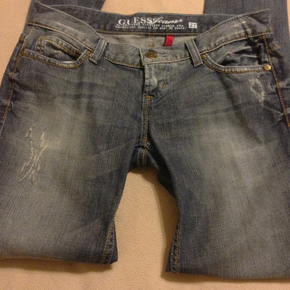 ✋❌SOLD❌✋Guess Foxy Flare Jeans, size 27. - Picture 2 of 4