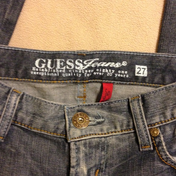 ✋❌SOLD❌✋Guess Foxy Flare Jeans, size 27. - Picture 3 of 4