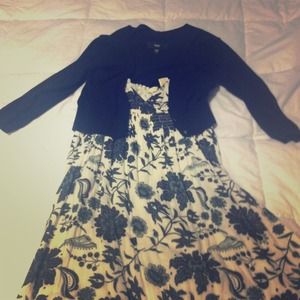 ❌SOLD ❌ Black and White Floral Dress