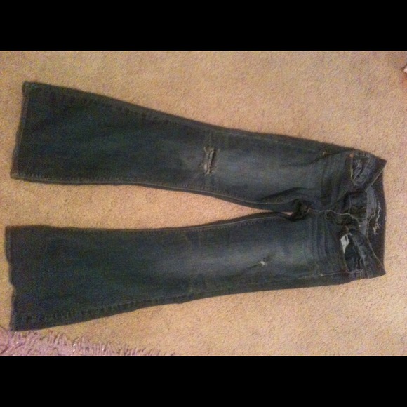 Slightly used American eagle jeans.