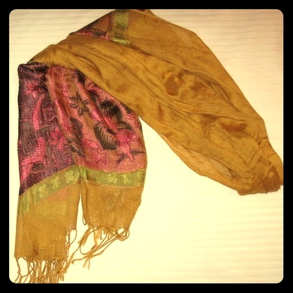 **SOLD Hand loomed scarf from Guatemala NEW SOLD**