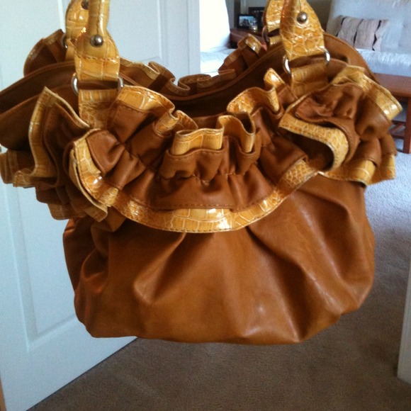 Mustard purse