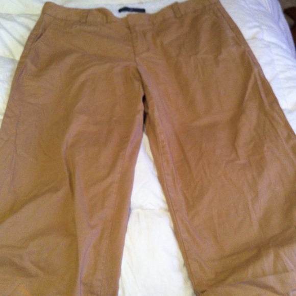 Gap Capris