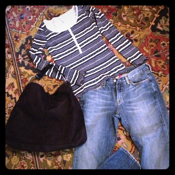 SOLD in bundle ⬇🍀 Lucky Brand Shirt 🍀 Small