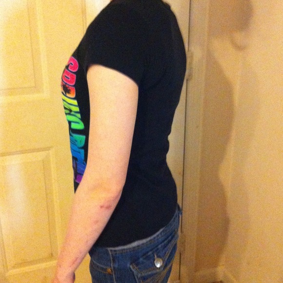 Black and colorful shirt from the gulf - Picture 3 of 3