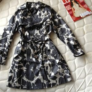 Floral shiny gray & silver wind coat