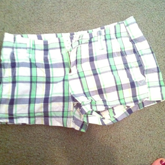 Aéropostale shorts size 1/2