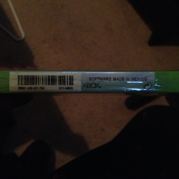 Halo 4 BRAND NEW - Picture 3 of 3