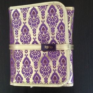 Tarte makeup case+ 8 lipglosses and shadows