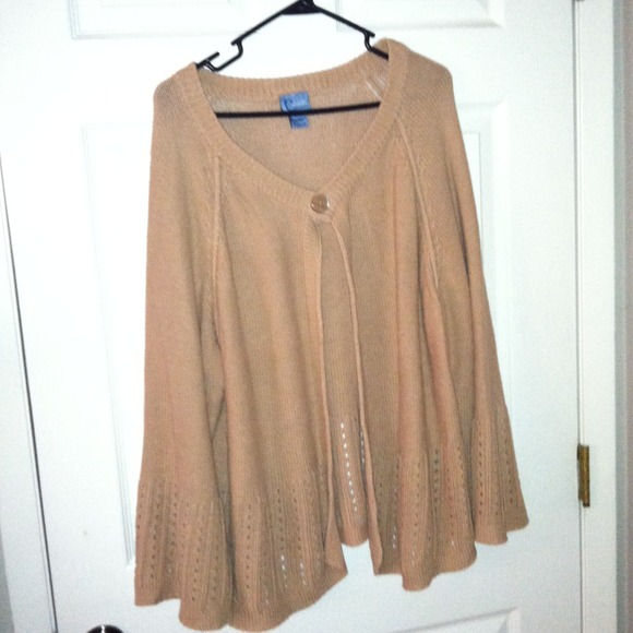 One button beige sweater , crochet knit