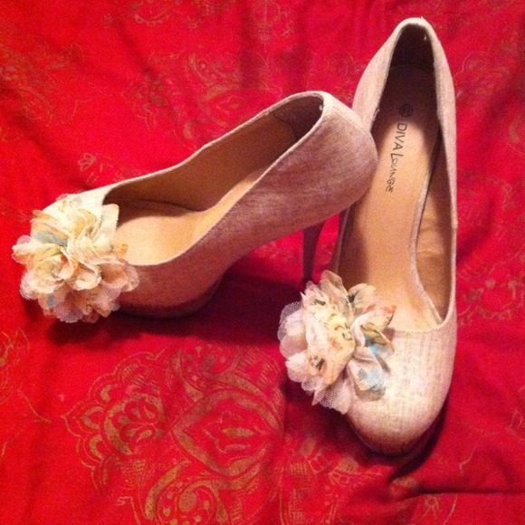 Entire outfit or can be sold separately - Picture 7 of 7