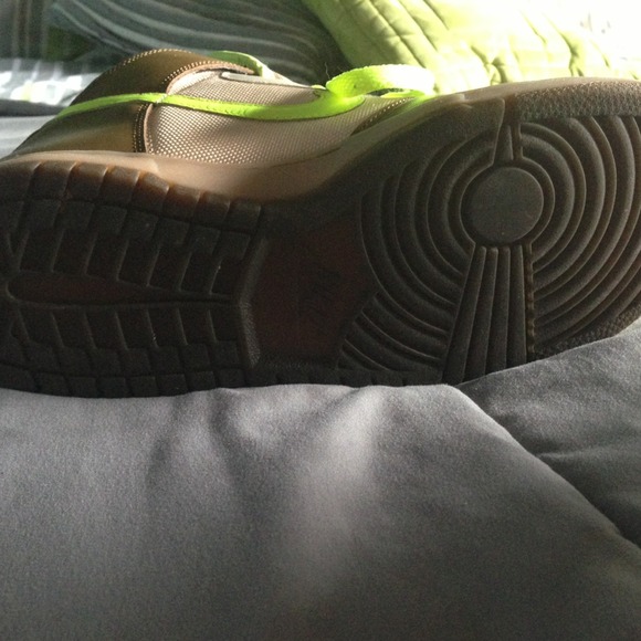 Nike dunks worn maybe twice perfect condition - Picture 3 of 4