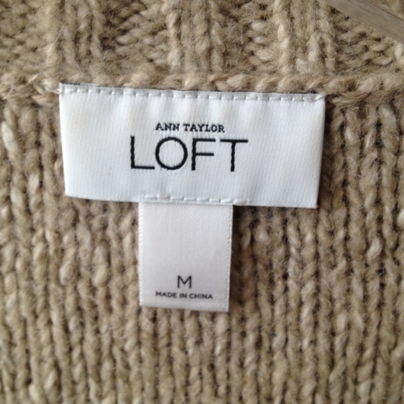 🌟SOLD🌟Sweater - Picture 2 of 3