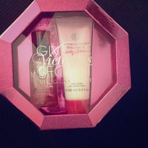 Victoria's Secret Bombshell body mist and lotion