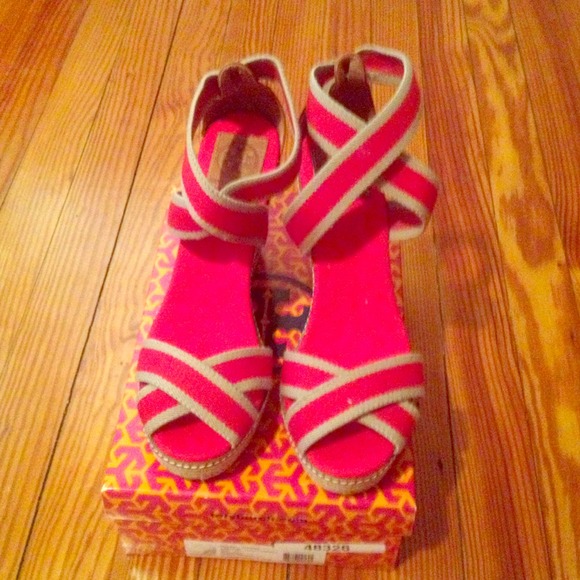 🎀TORY BURCH WEDGES🎀