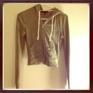 💢SOLD💢Cropped green hoodie