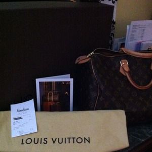 Authentic Louis Vuitton speedy 40