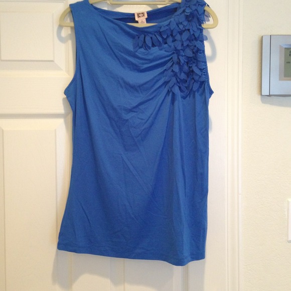 Anne Klein blue ruffle tank