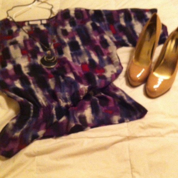 Chico's size 1 Tops - Print top