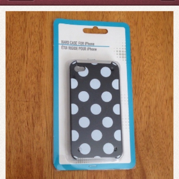 Brand new black polka dotted iPhone 4 / 4S case!