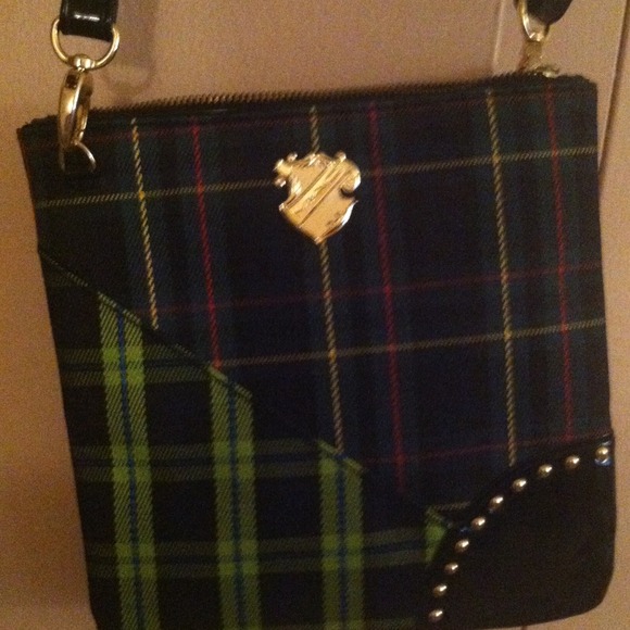 Cute lil MAC crossbody