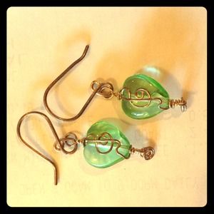 **SOLD BNDLD***Beautiful artsy glass earrings