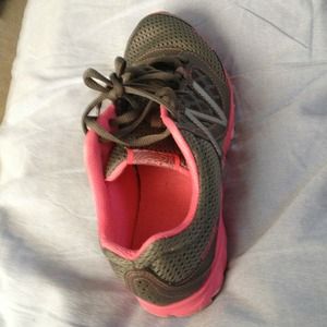 New Balance sneakers grey/pink women's size 9