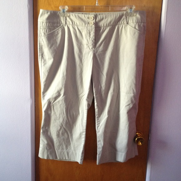 SOLD New York & Co Khaki Capri's 18 Plus