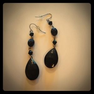 ❌RSVD 4 baddietay❌Black beaded drop earrings