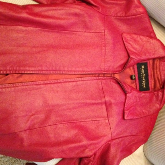Marc New York  burgundy red almost new   3/4
