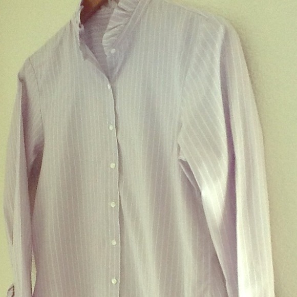 GAP BUTTON DOWN BLOUSE🎵