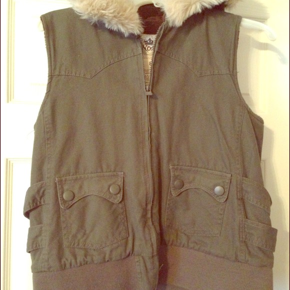Warm vest