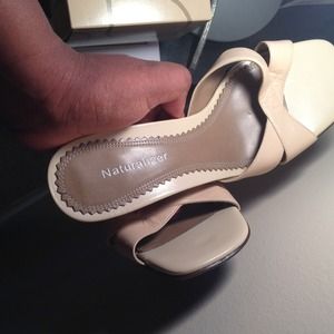 NEW comfortable slippers