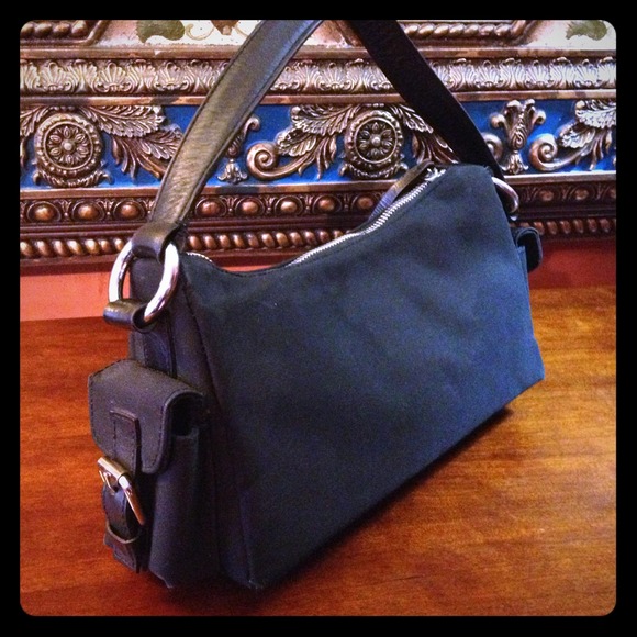 SOLD in Bundle 👜Banana Republic Black Handbag 👜