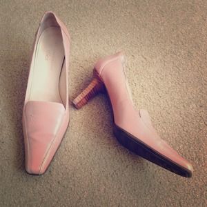 Anne Klein Pink iFlex pumps