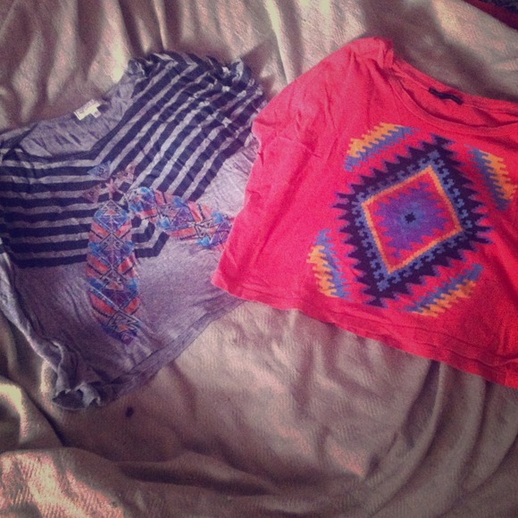 Crop top bundle! Awesome deal for adorable shirts!