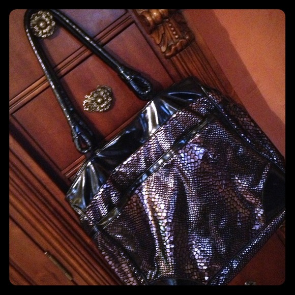 SOLD in Bundle 👜Large Black Handbag👜