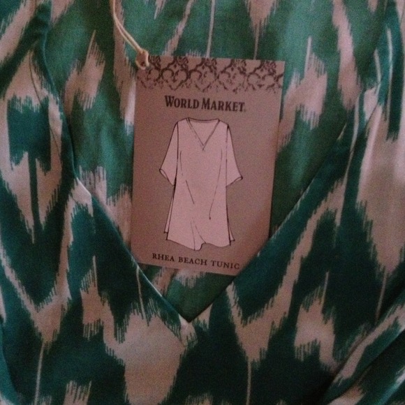 REDUCED PRICE tunic green color - Picture 2 of 2
