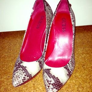 GUESS sexy high heels❤