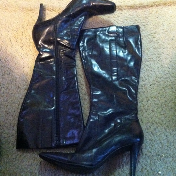 SOLD Nine West black leather knee high boots. - Picture 1 of 3