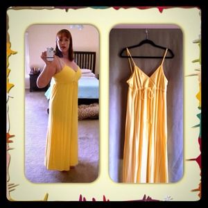 Cute yellow maxi dress