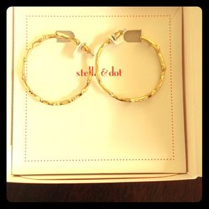 Stella & dot Carobella Hoops