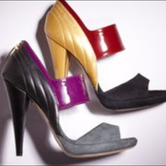 ⭕n hold Coye Nokes Eva Open-Toe