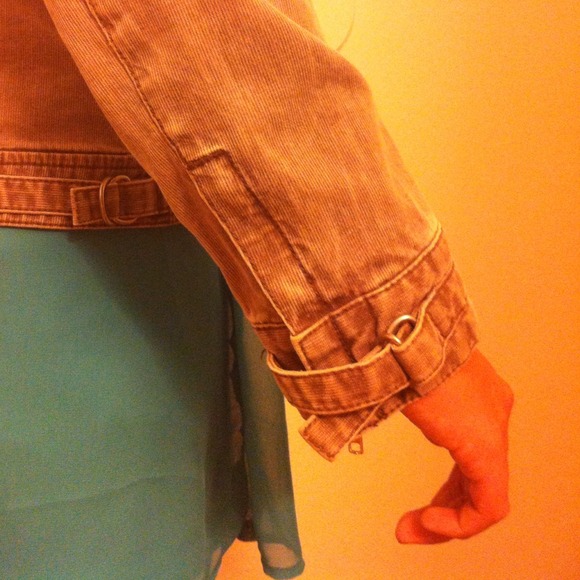 SOLD ***Fox Jacket - Picture 4 of 4