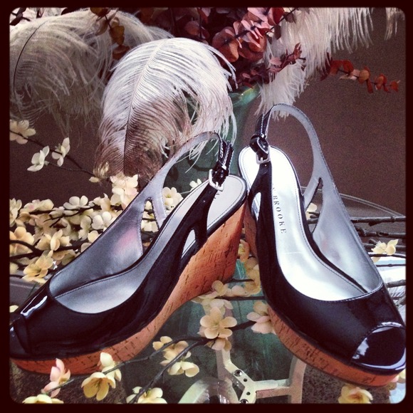 👠Audrey Brooke“Gareth”Black Patent Leather wedge - Picture 1 of 2