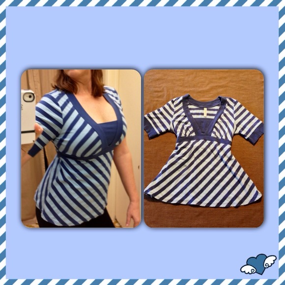 🔴SOLD🔴Dark blue and light blue shirt