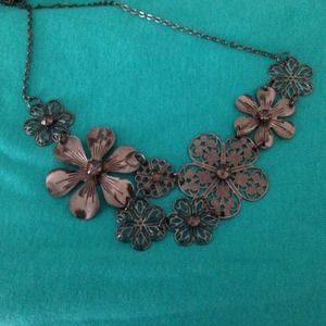 Floral black Necklace